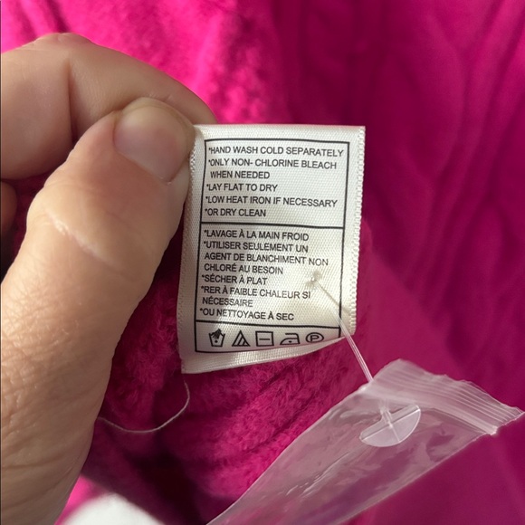 Steve Madden Fushia Cay Sweater - Picture 5 of 5